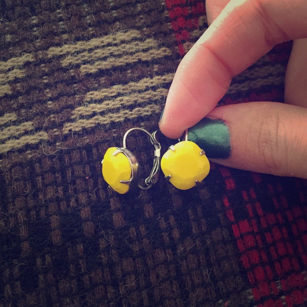 Vibrant yellow Sorrelli’s drop earrings